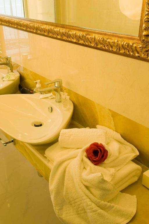 Hotel Nord Est Gabicce Mare Quarto foto